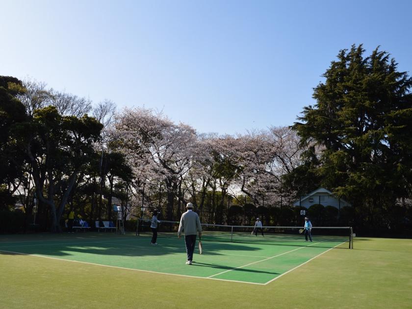 横浜山手テニス発祥記念館の情報とその魅力を題材にしたクイズ Korette